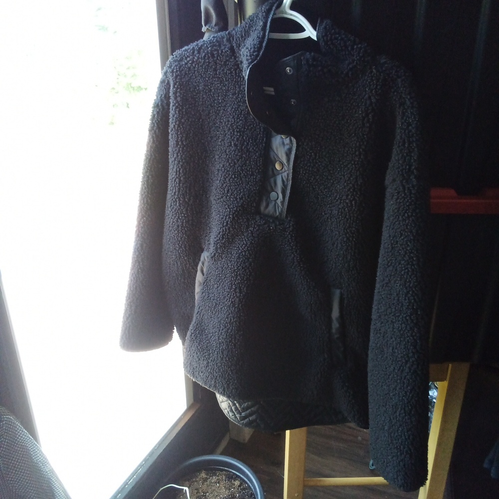 ‼️SOLD‼️Athleta Charcoal Fleece Pullover